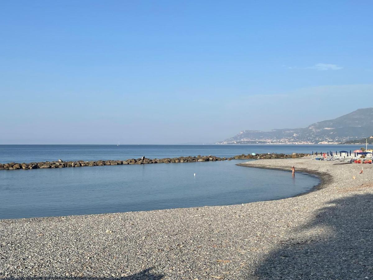 Ferienwohnung Casa Aiga Marina Ventimiglia Exterior foto