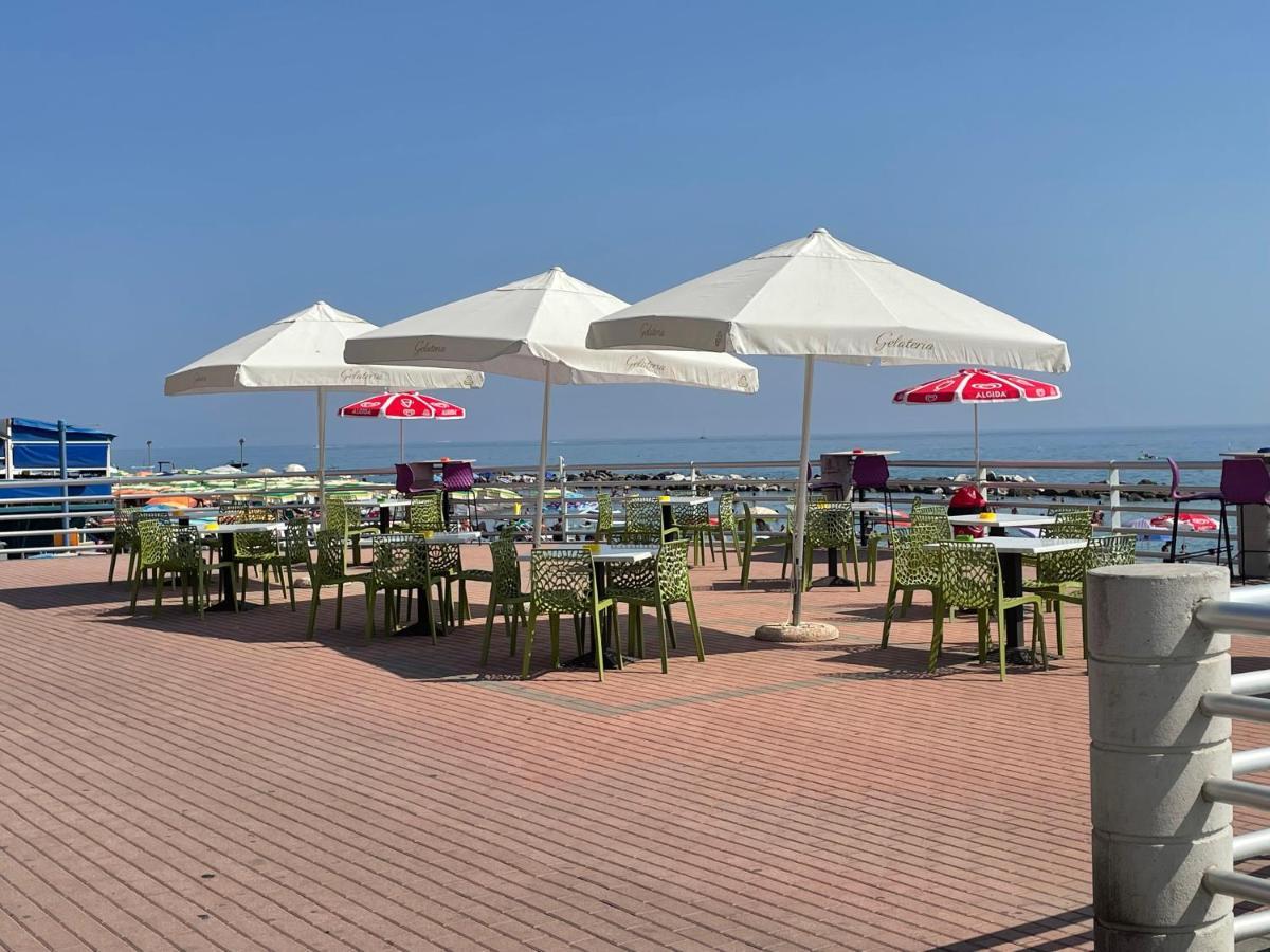 Ferienwohnung Casa Aiga Marina Ventimiglia Exterior foto
