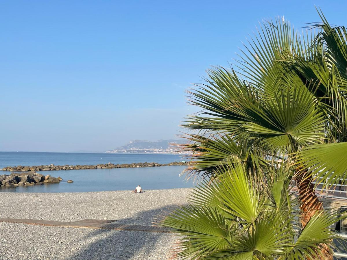 Ferienwohnung Casa Aiga Marina Ventimiglia Exterior foto